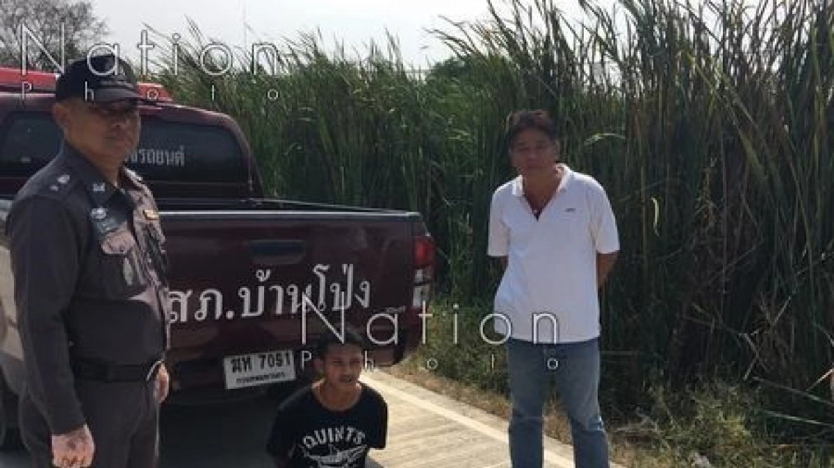 อยากยาแก้ไอ ร้านไม่ยอมขายให้ เลยยิงปืนเรียกตำรวจซะงั้น! อยากยาแก้ไอ ร้านไม่ยอมขายให้ เลยยิงปืนเรียกตำรวจซะงั้น!