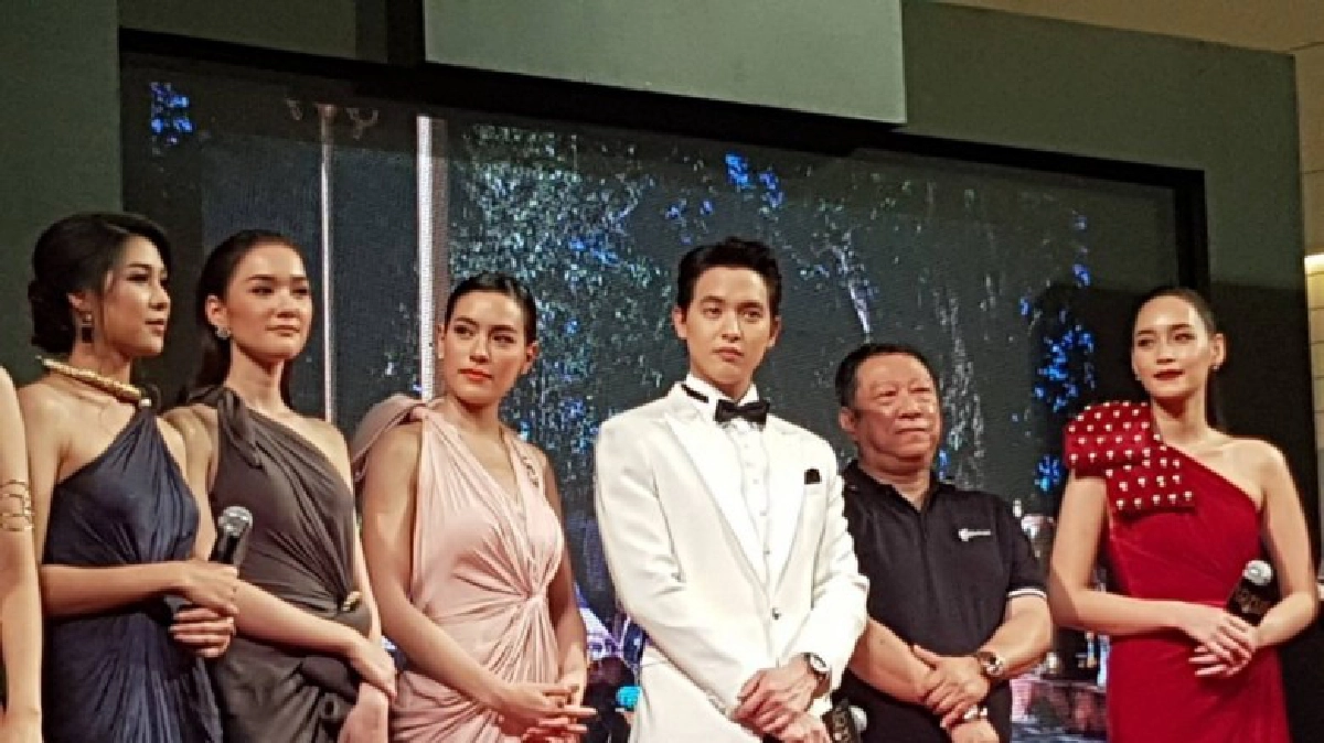 ‘เจมส์จิ-คิม-บี’ นำทีม ‘บวงหงส์’ เปิดตัวอลังห้างแตก!(คลิป)