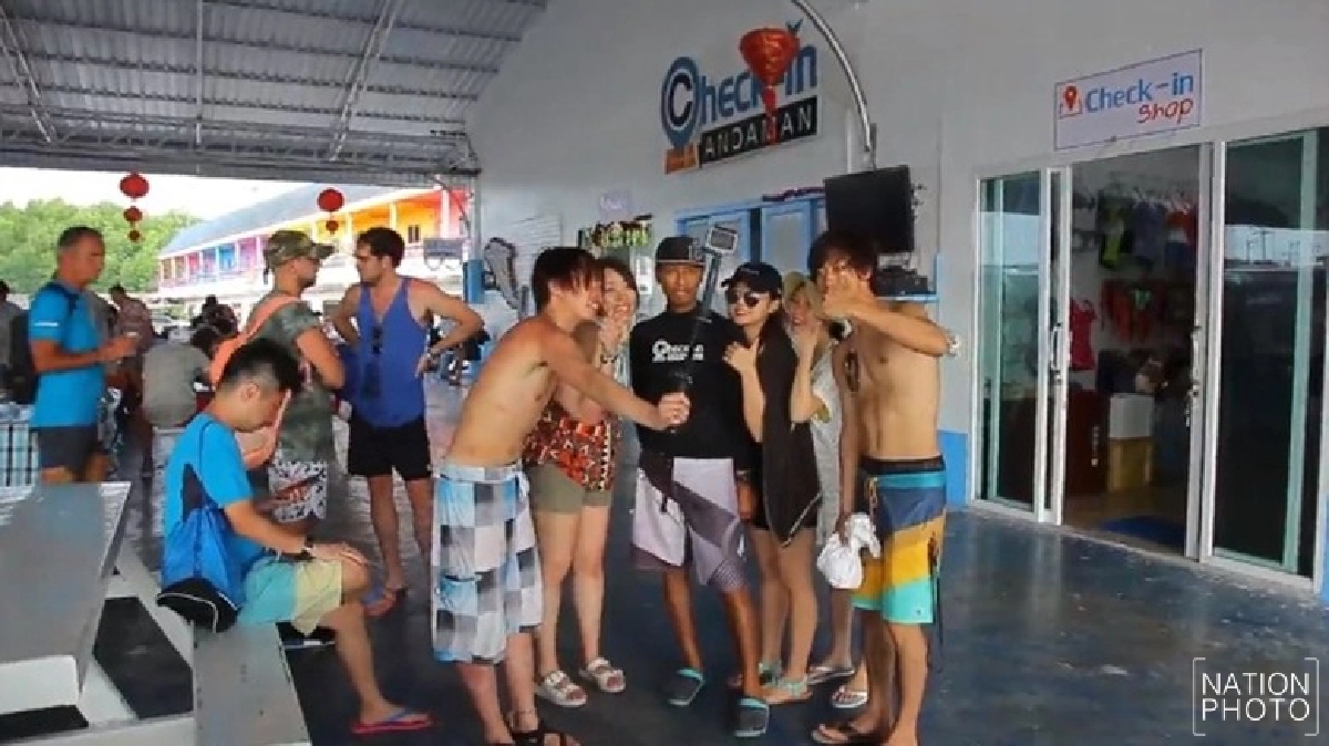 ชื่นชม “ไกด์” เก็บกระเป๋าคืนเจ้าของ ชื่นชม “ไกด์” เก็บกระเป๋าคืนเจ้าของ