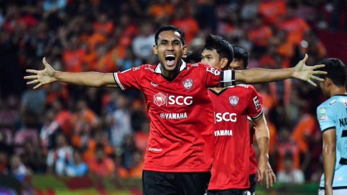 กิเลนทุบสวาทแคท 2-0 เก็บชัยในลีก 15 นัดติด กิเลนทุบสวาทแคท 2-0 เก็บชัยในลีก 15 นัดติด