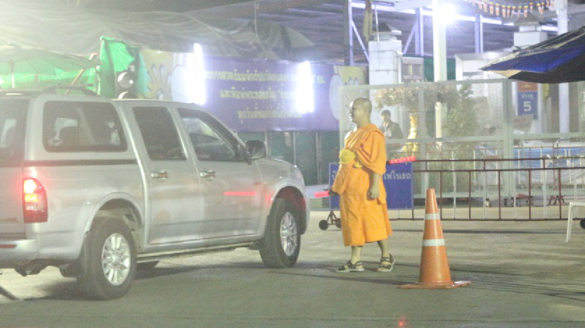 ประตู7 วัดธรรมกาย ญาติโยมเข้า-ออก ตามปกติ ประตู7 วัดธรรมกาย ญาติโยมเข้า-ออก ตามปกติ