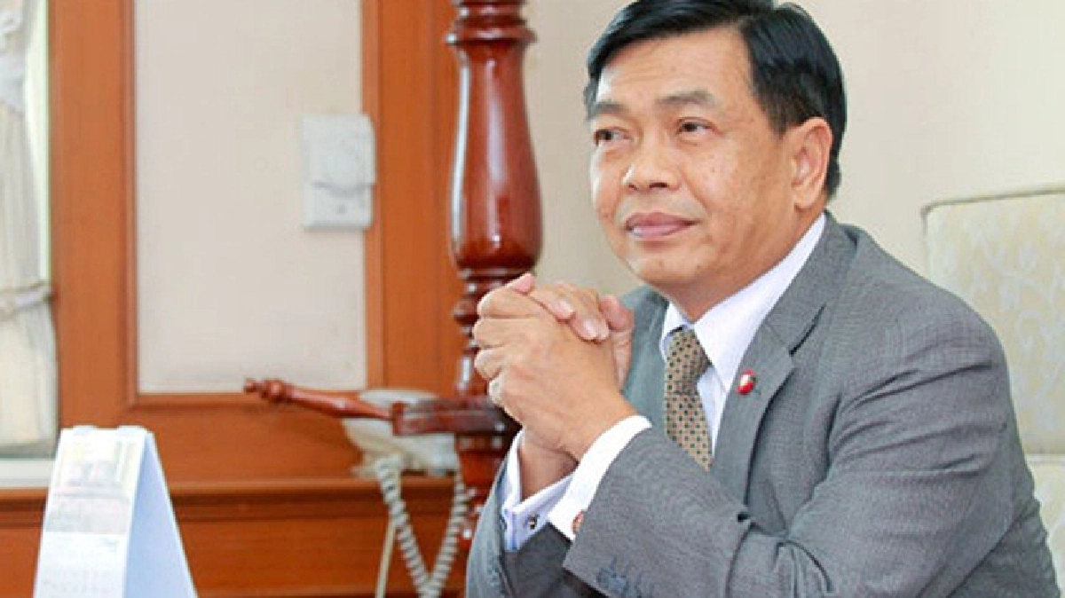 "อลงกรณ์" ปราม "เสรี-ปชป." 