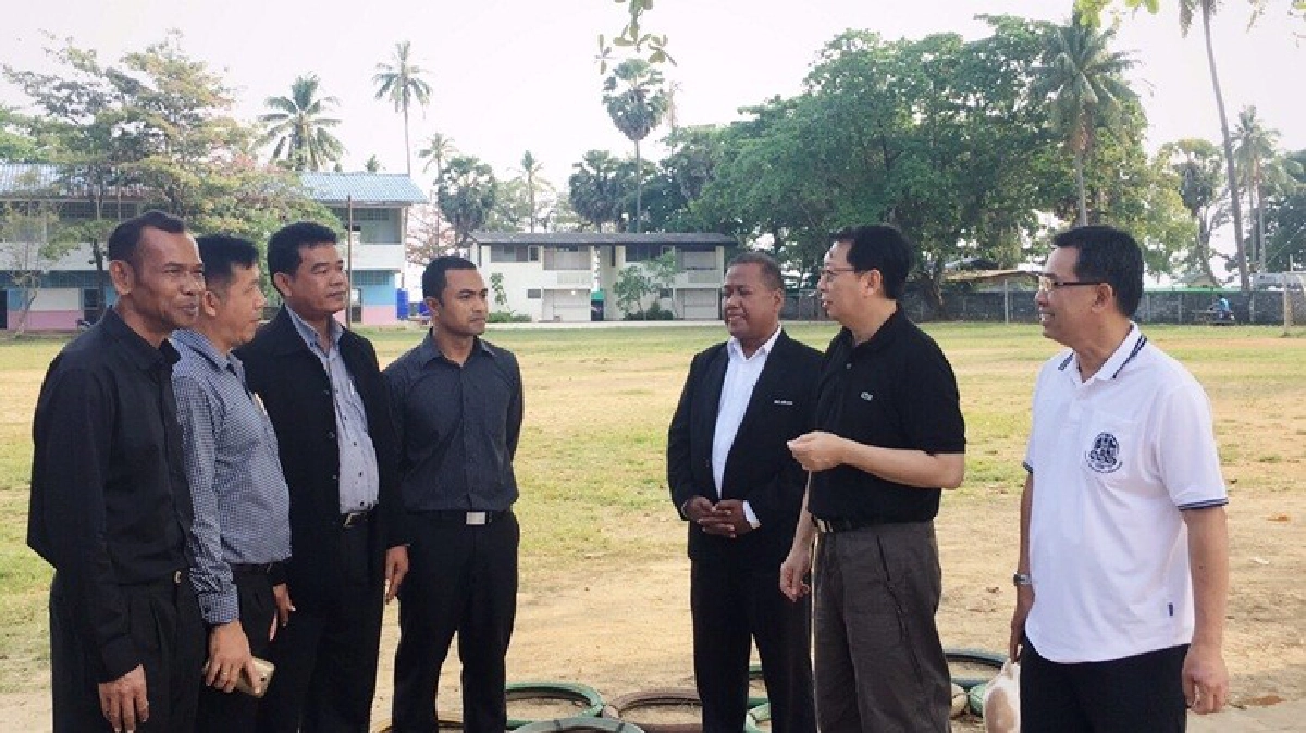 เปลี่ยนชาวบ้านสู่นักขายออนไลน์ เปลี่ยนชาวบ้านสู่นักขายออนไลน์