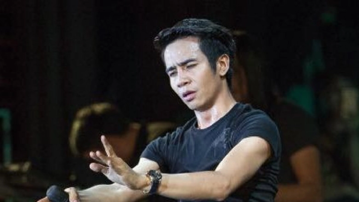 "โอ้ละน้อ" ยังม่วนไม่หยุด ก้อง ห้วยไร่ บ่ลืมดันรุ่นน้องต่อ "โอ้ละน้อ" ยังม่วนไม่หยุด ก้อง ห้วยไร่ บ่ลืมดันรุ่นน้องต่อ