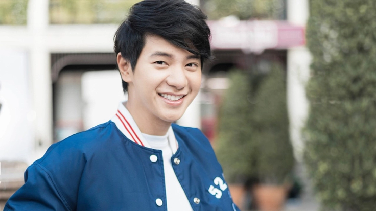 ‘ไอซ์’ ชวนฟัง 'กรุณามารบกวน (คลิป) ‘ไอซ์’ ชวนฟัง 'กรุณามารบกวน (คลิป)