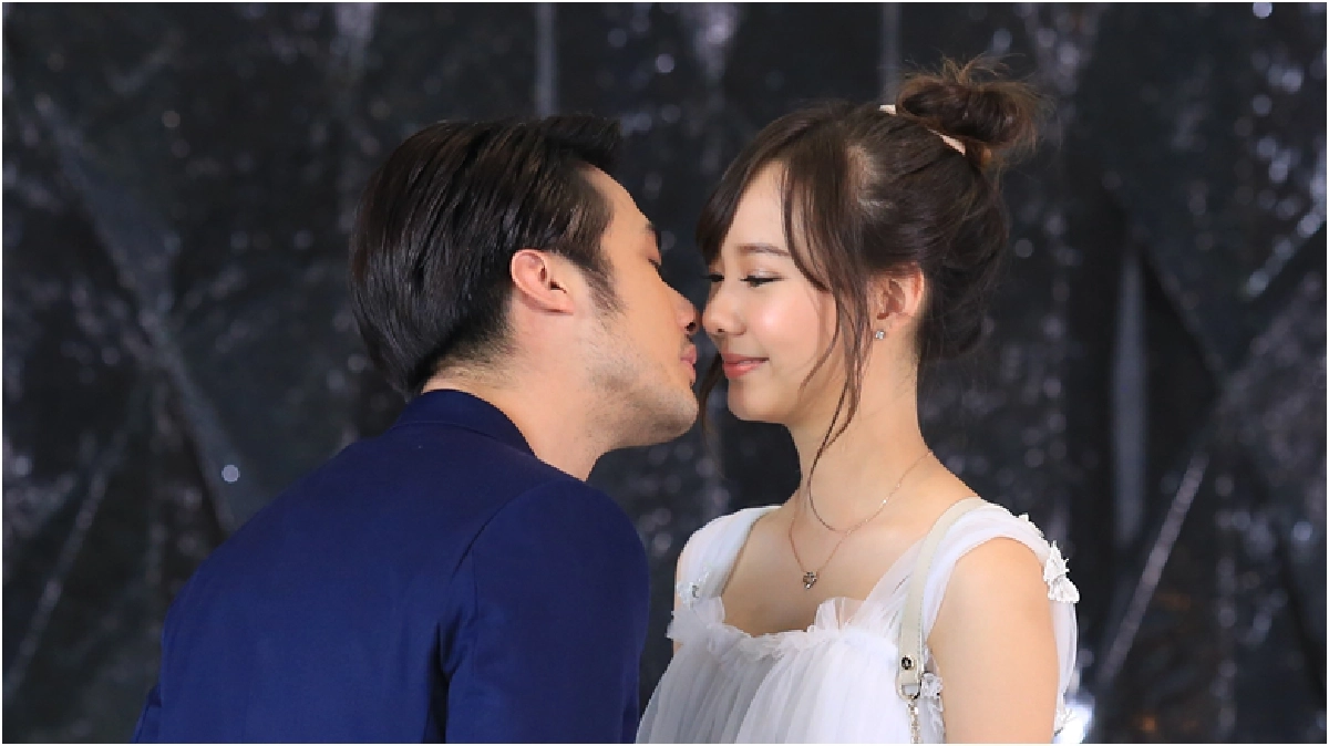 “บอย-เต้ย” จูบจริง!! “บอย-เต้ย” จูบจริง!!