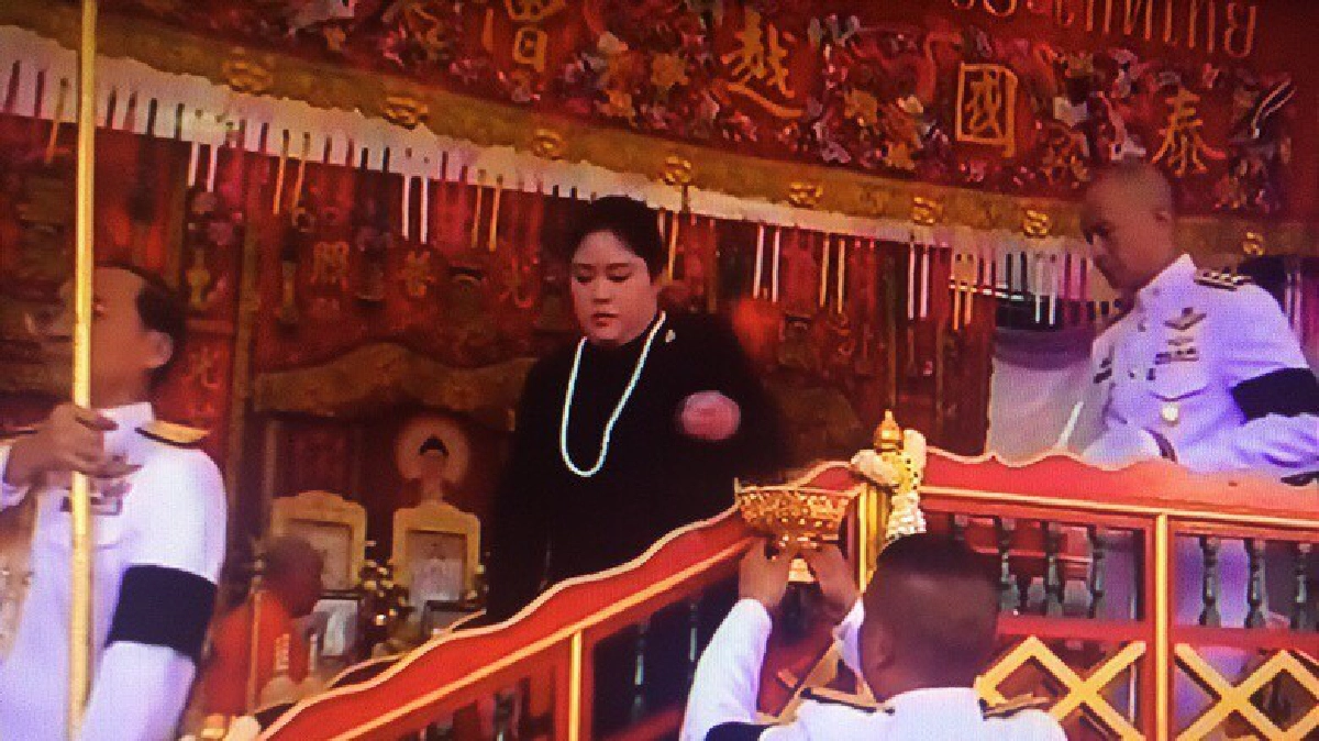 พระองค์เจ้าอทิตยาทรฯ ทรงบำเพ็ญกุศล(กงเต็ก)ถวายในหลวง ร.9 พระองค์เจ้าอทิตยาทรฯ ทรงบำเพ็ญกุศล(กงเต็ก)ถวายในหลวง ร.9