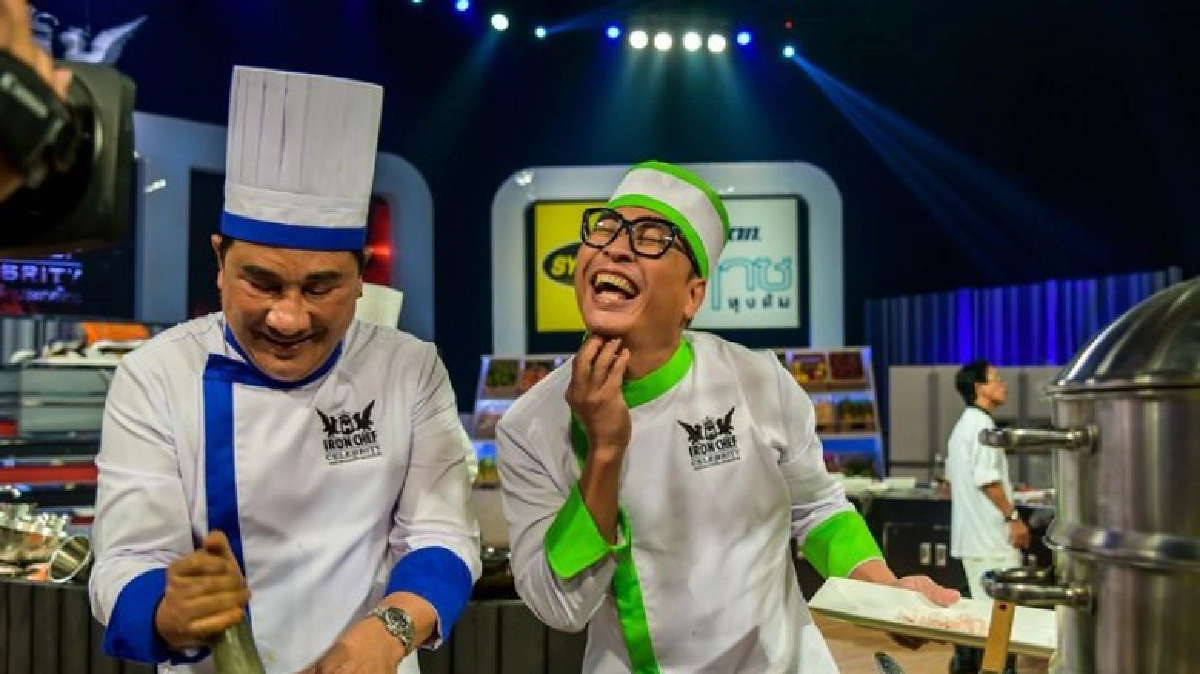 ศึกเจ้าของร้านอาหาร 'เอกชัย ศรีวิชัย' ปะทะ 'เปิ้ล นาคร' ศึกเจ้าของร้านอาหาร 'เอกชัย ศรีวิชัย' ปะทะ 'เปิ้ล นาคร'