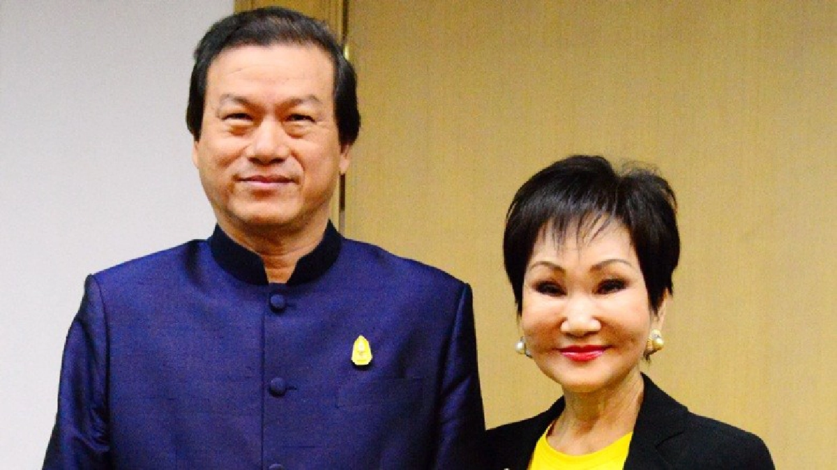 ส่งเสริมศิลปินไทยให้โดดเด่น