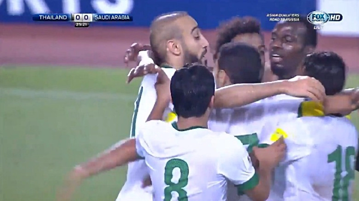 คลิปนาที! ซาอุฯ ขึ้นนำ ไทย 1-0 คลิปนาที! ซาอุฯ ขึ้นนำ ไทย 1-0