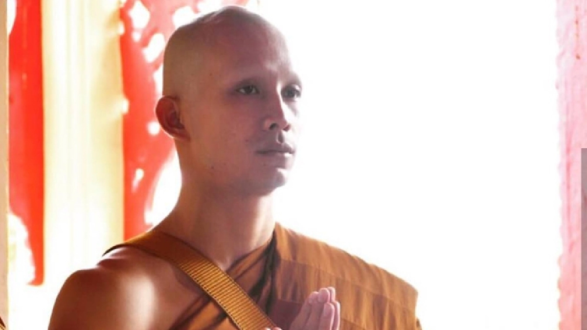 ‘พระตั้ม’ บวช ตั้งจิตปฏิบัติธรรมในวัดป่า