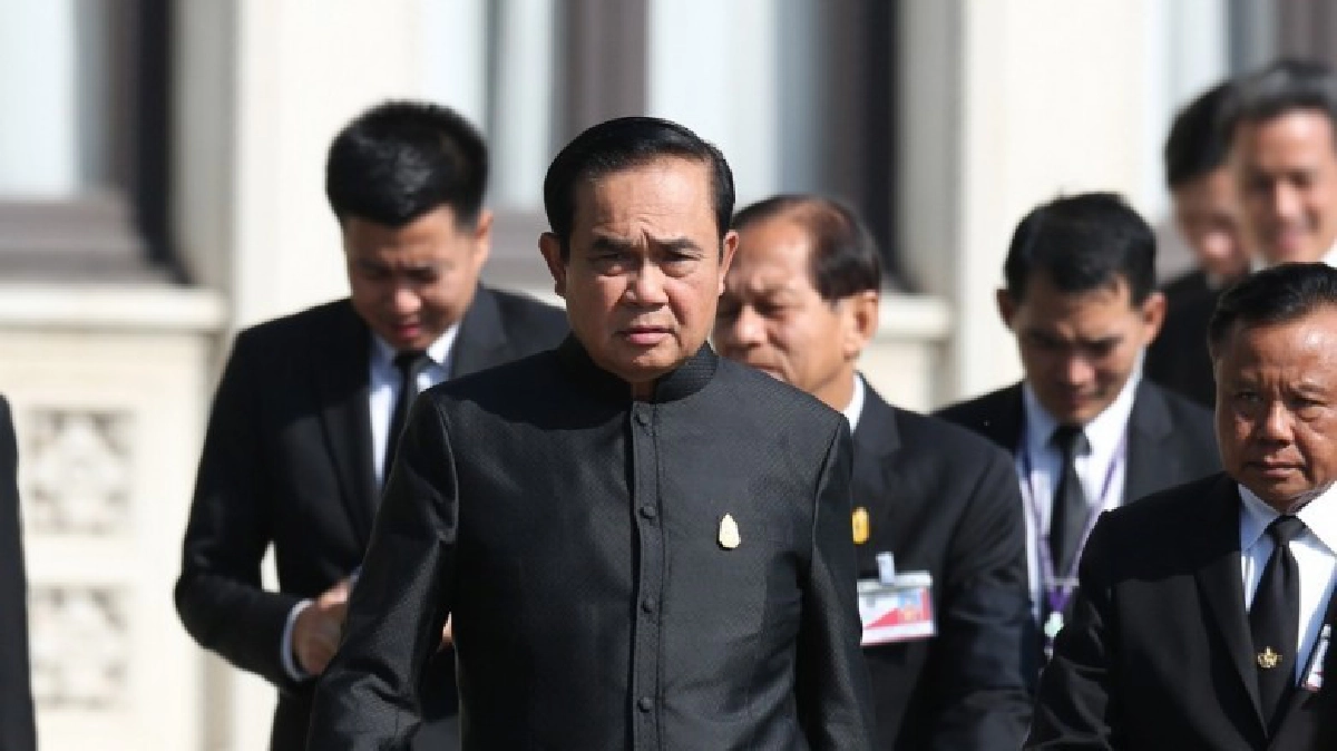 ครม.ยังไม่พิจารณาซื้อเรือดำน้ำ 