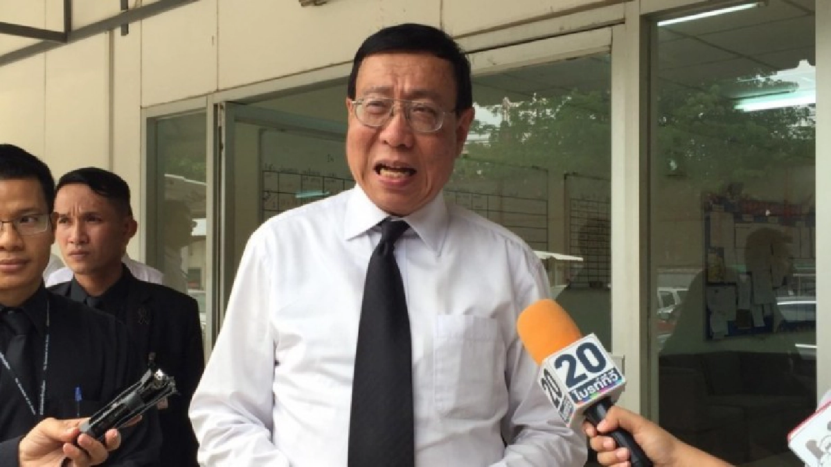 “พรเพชร”ปัดสอดไส้ตั้งบรรษัทน้ำมันแห่งชาติ “พรเพชร”ปัดสอดไส้ตั้งบรรษัทน้ำมันแห่งชาติ