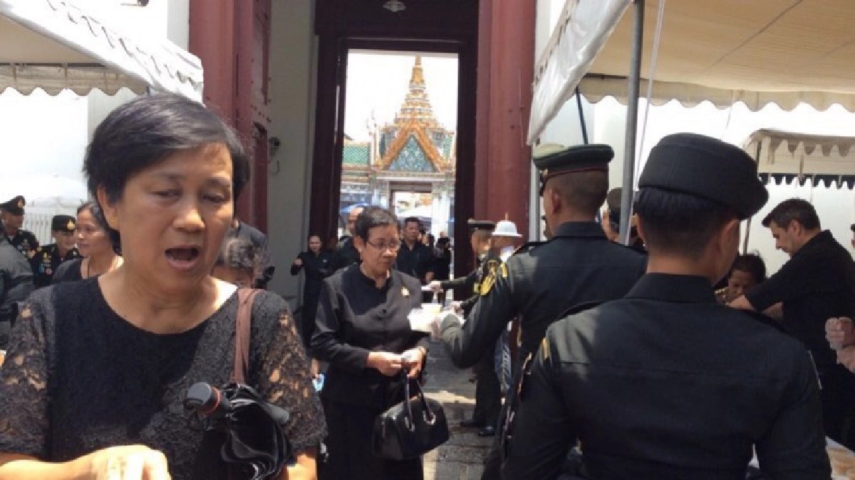 อาหารพระราชทาน 4 มื้อเพื่อพสกนิกร