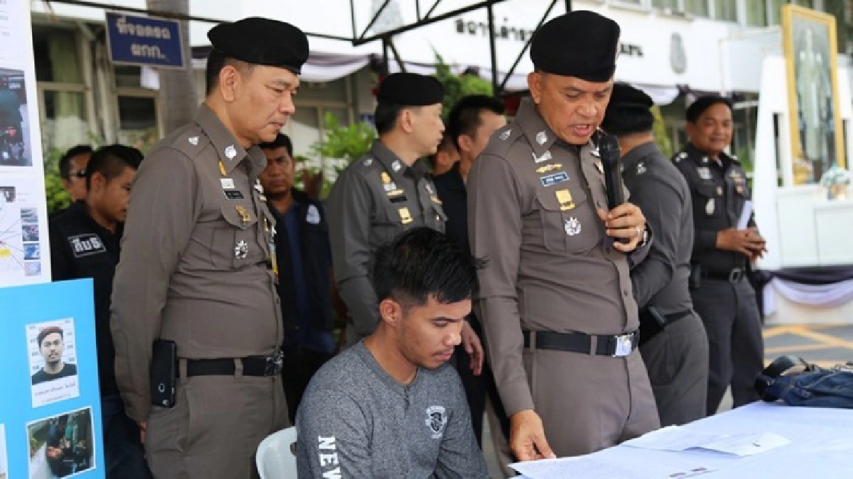 จับโจรทุบกระจกรถฉกทรัพย์เลขาฯผู้บริหารเบียร์ดัง จับโจรทุบกระจกรถฉกทรัพย์เลขาฯผู้บริหารเบียร์ดัง