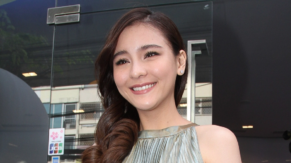 ‘ออม’เตรียมทำบุญชีวิตติดกับระเบิด ‘ออม’เตรียมทำบุญชีวิตติดกับระเบิด