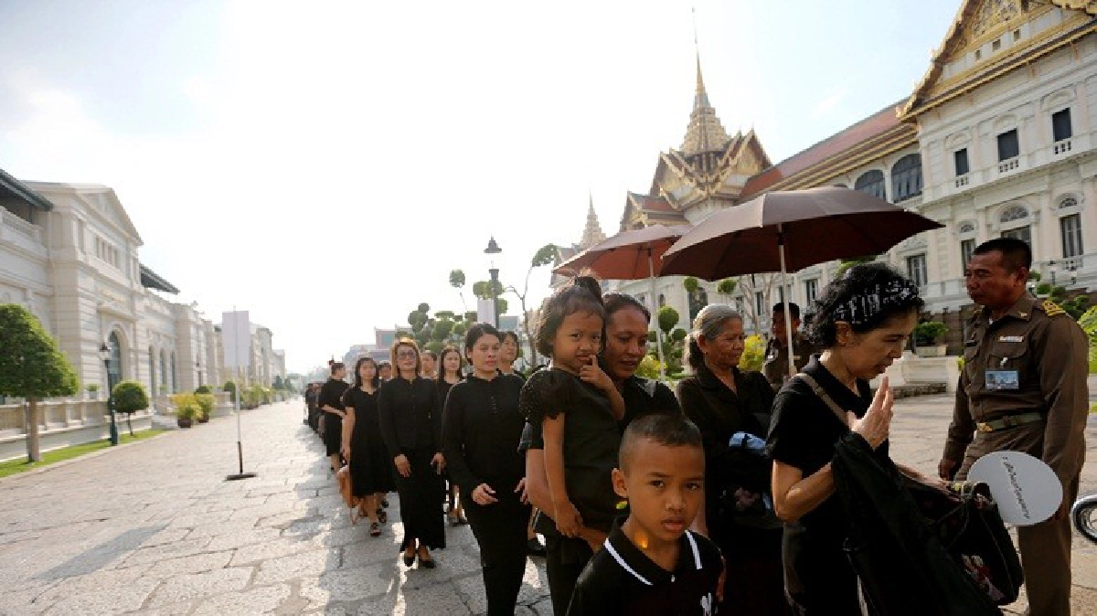 นายกรัฐมนตรีภูฏานลงนามแสดงความอาลัย ในหลวง ร.9 นายกรัฐมนตรีภูฏานลงนามแสดงความอาลัย ในหลวง ร.9