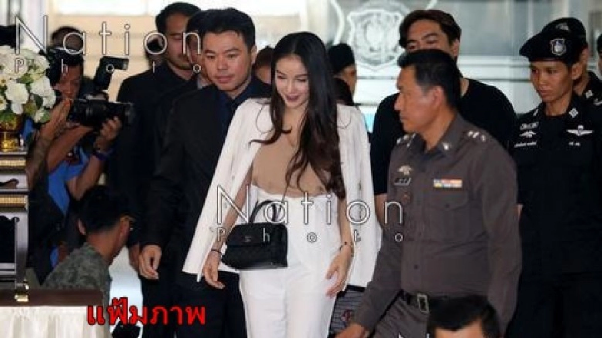 "แพท ณปภา"นำผู้ว่าจ้างงานดอดเข้าให้การตร.