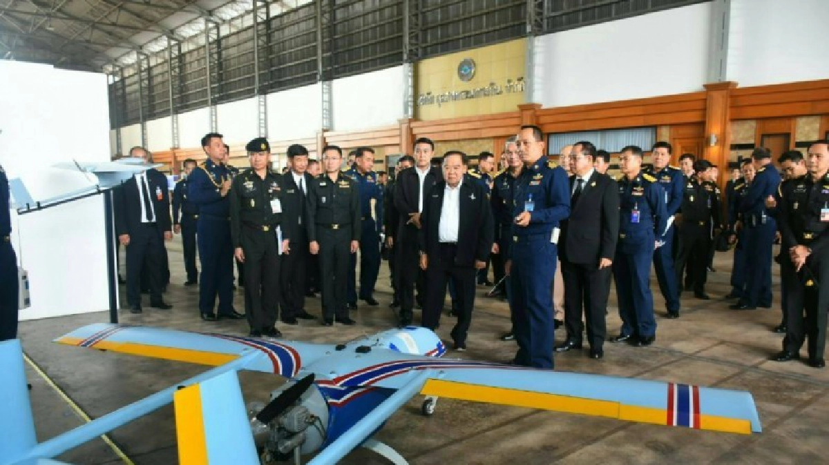 "ประวิตร"ปลื้มหน่วยซ่อมบำรุงทัพฟ้า