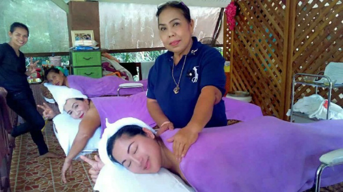 ตามไปดูบ่อน้ำร้อนกันตัง