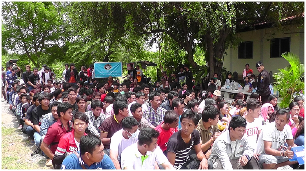ตม.หนองคาย รับมือแรงงานต่างด้าว กลับบ้านฉลองสงกรานต์ ตม.หนองคาย รับมือแรงงานต่างด้าว กลับบ้านฉลองสงกรานต์
