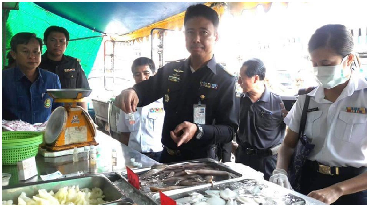 ปศุสัตว์ตรวจพบปลาหมึก แช่ฟอร์มาลีน!! ปศุสัตว์ตรวจพบปลาหมึก แช่ฟอร์มาลีน!!