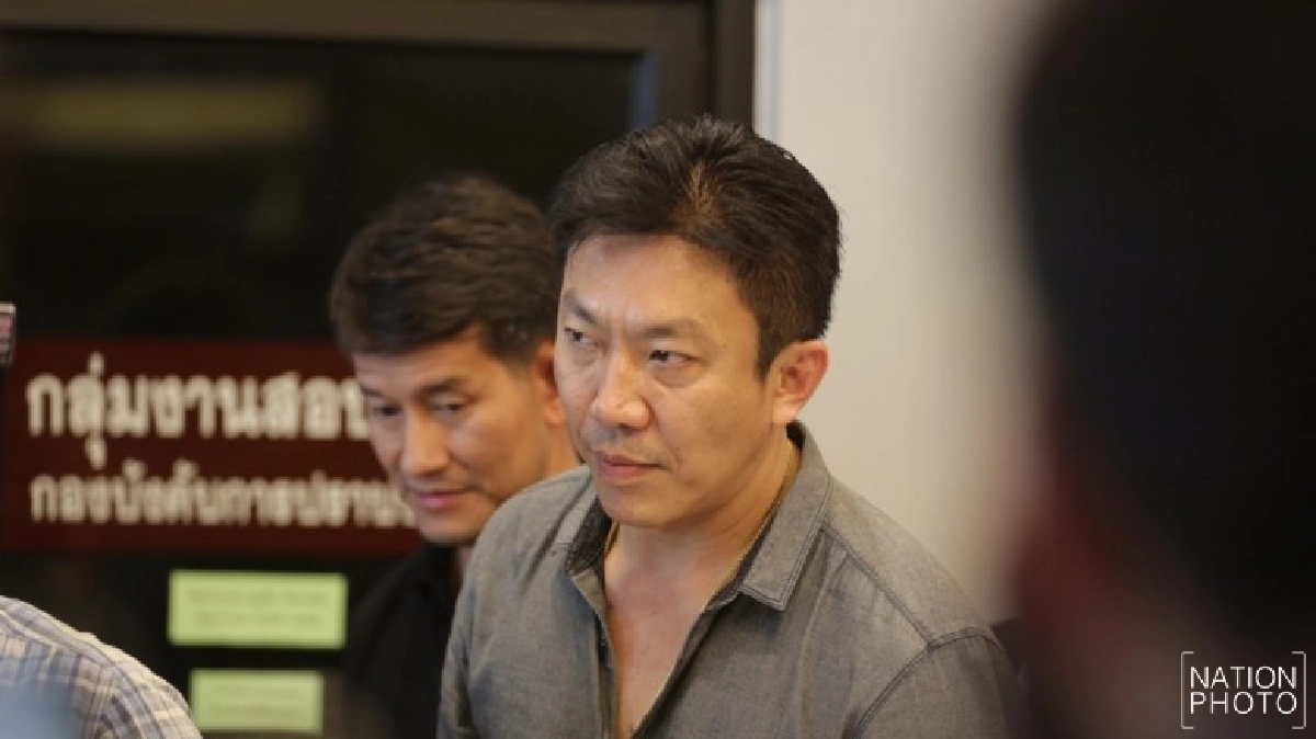 ไม่จ้างใครทำร้าย กก.มวยลุมพินี "จ่าเสก" มอบตัวสู้คดี(มีคลิป) ไม่จ้างใครทำร้าย กก.มวยลุมพินี "จ่าเสก" มอบตัวสู้คดี(มีคลิป)