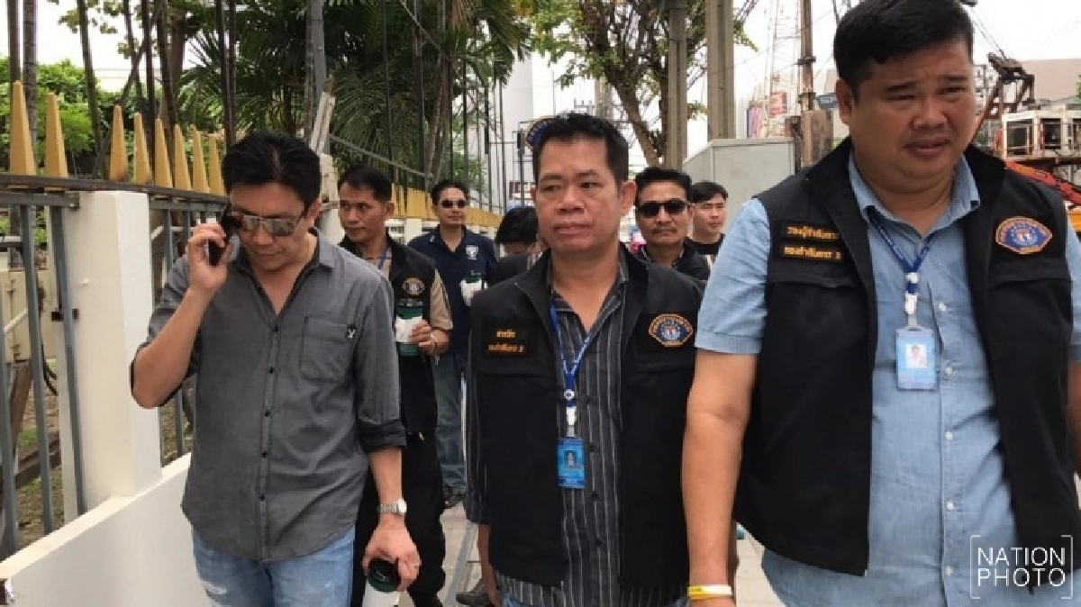 "จ่าเสก" ปัดสั่งตีหัว กก.มวยลุมพินี "จ่าเสก" ปัดสั่งตีหัว กก.มวยลุมพินี