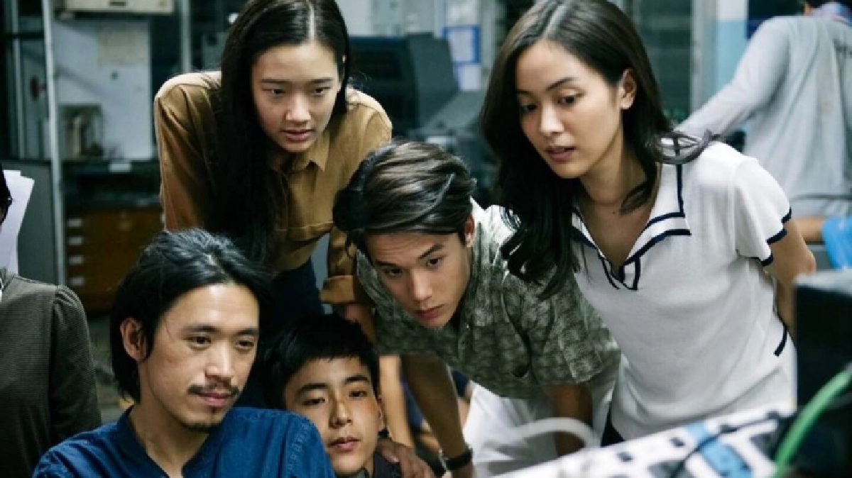 ‘บาส’ ฟุ้งแจ้งเกิด 4 นักแสดงหนัง 'ฉลาดเกมส์โกง' ‘บาส’ ฟุ้งแจ้งเกิด 4 นักแสดงหนัง 'ฉลาดเกมส์โกง'