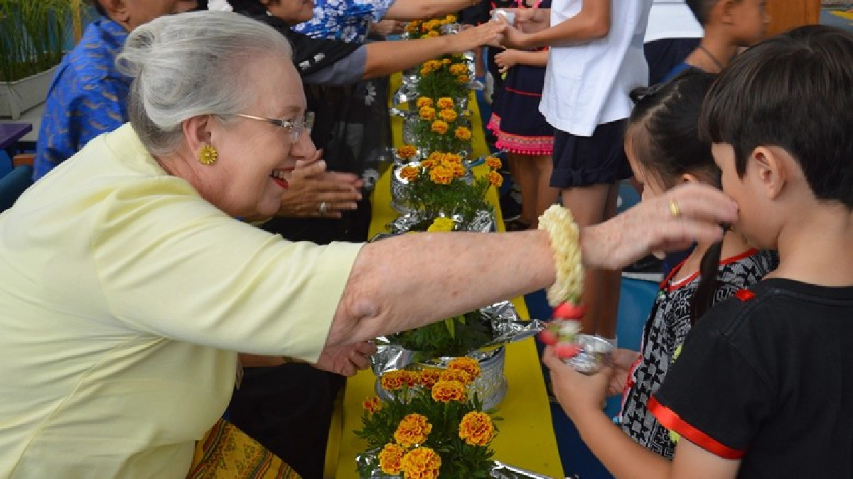 สงกรานต์สืบสานวัฒนธรรมไทย 