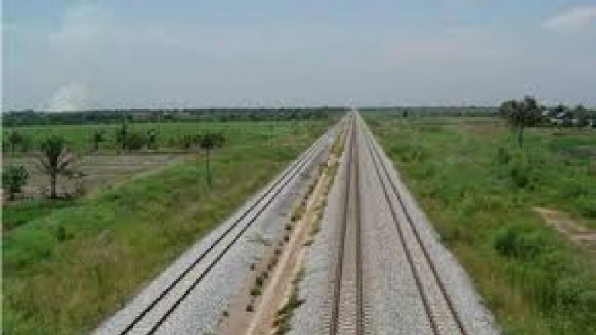รถไฟรางคู่หัวหิน-ประจวบฯ เปิดประมูลเม.ย.นี้ รถไฟรางคู่หัวหิน-ประจวบฯ เปิดประมูลเม.ย.นี้
