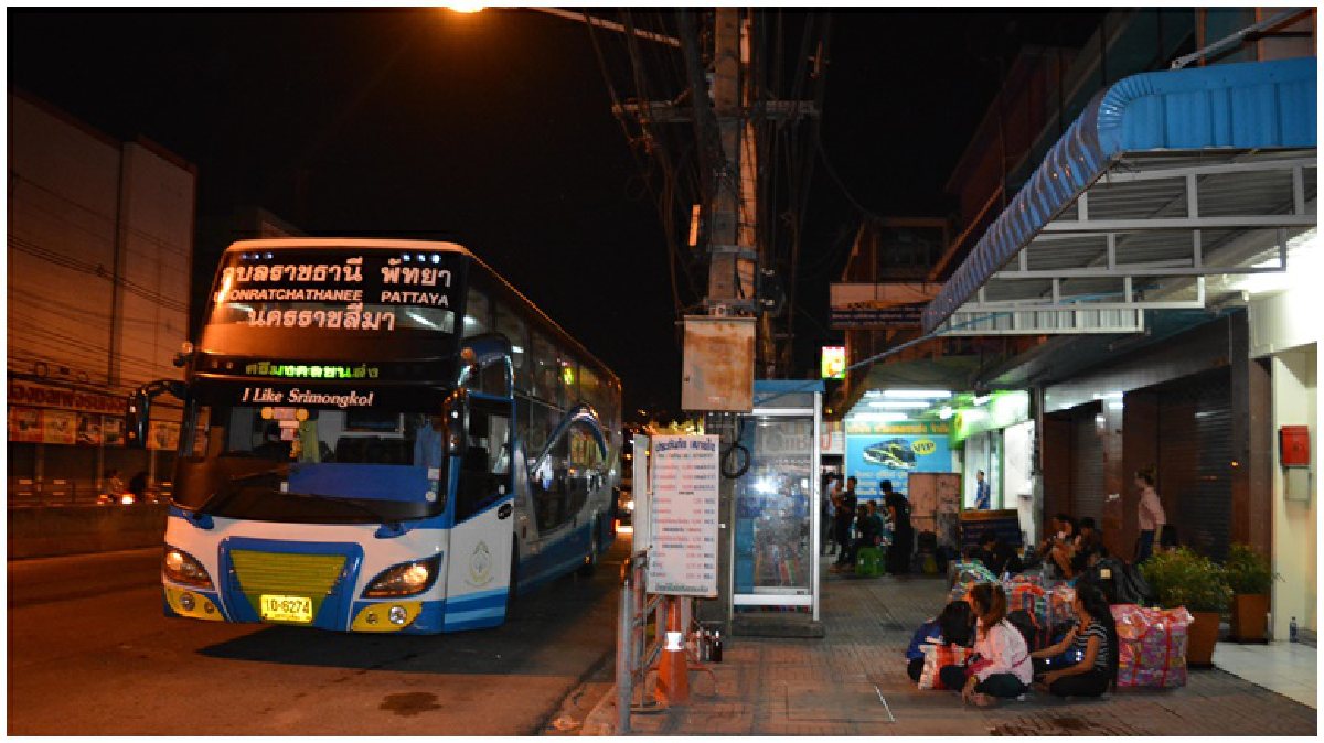 ประชาชนรอรถไปอุบลฯนานกว่า 2 ชม. 