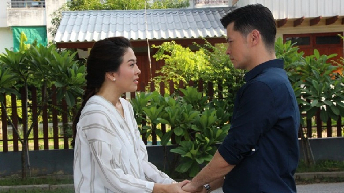 ไฮไลท์ทีวี วันจันทร์ที่  17  เมษายน  2560