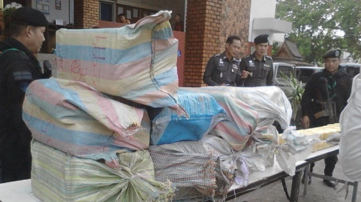 จับคาด่านขนยาบ้า10กระสอบ2ล้านเม็ด