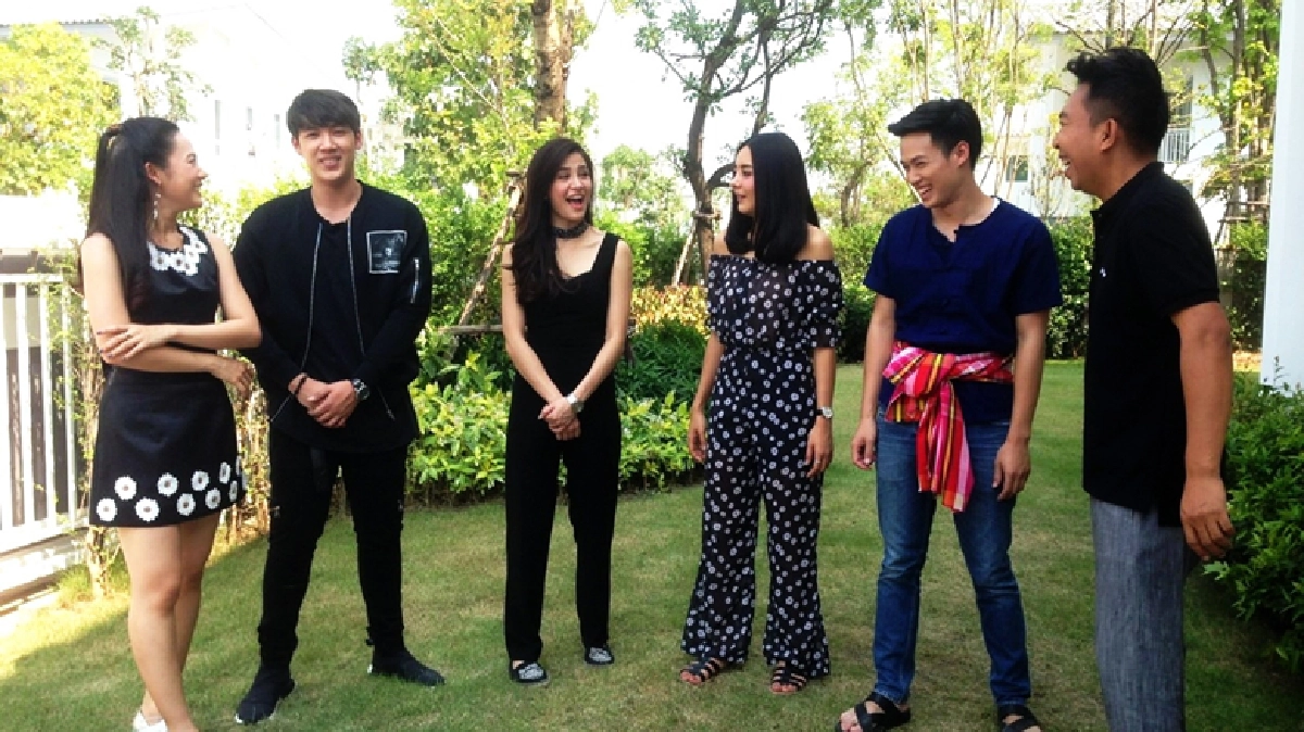 เปิดบ้าน 'ปอAF' พร้อมแก๊งเพื่อน 'เม้าท์-เผา-แหลก' เปิดบ้าน 'ปอAF' พร้อมแก๊งเพื่อน 'เม้าท์-เผา-แหลก'