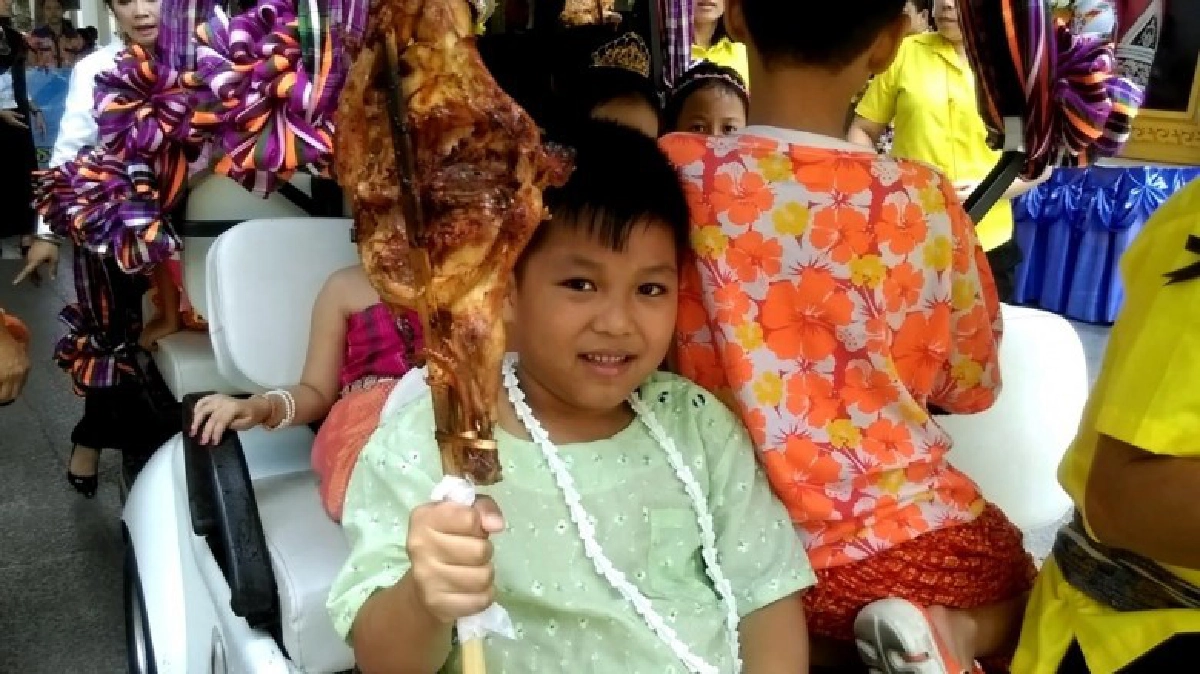 สงกรานต์ถนนไก่ย่าง สงกรานต์ถนนไก่ย่าง