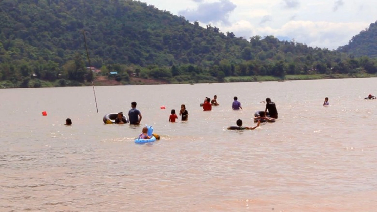 เปิดหาดสีดา-ท่าสำราญท่องเที่ยวกลางน้ำโขง