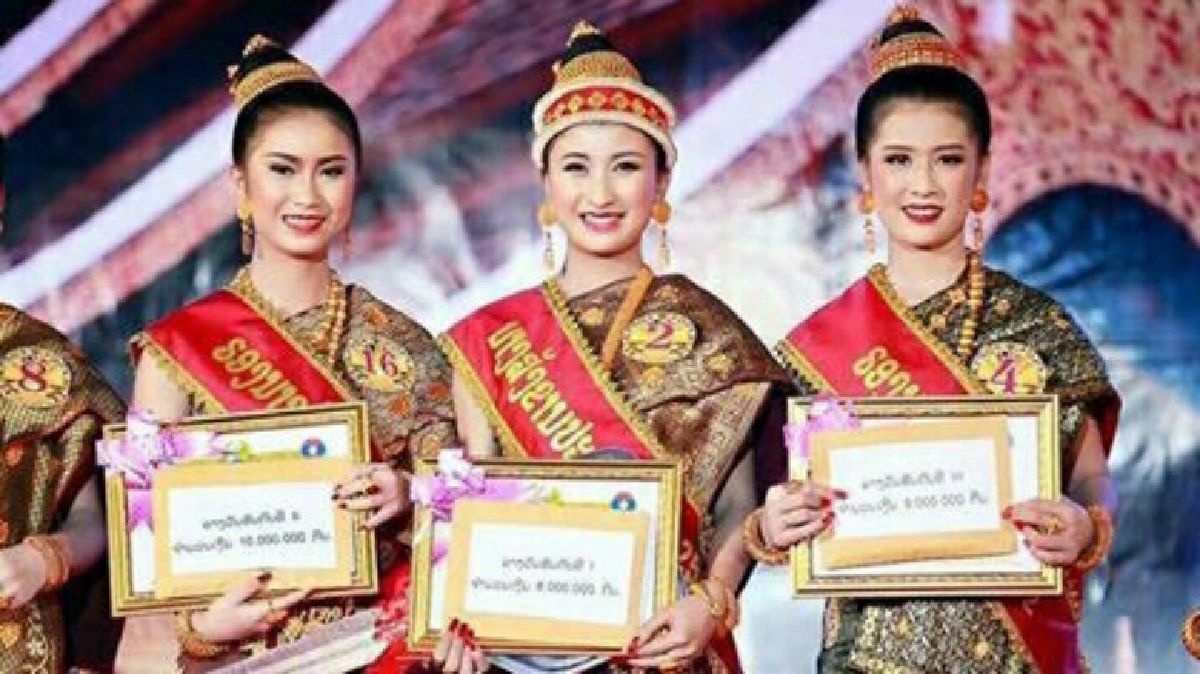 สุดาลัด พอนสะหวัน 'นางสังขาล' หลวงพะบาง 2017 สุดาลัด พอนสะหวัน 'นางสังขาล' หลวงพะบาง 2017