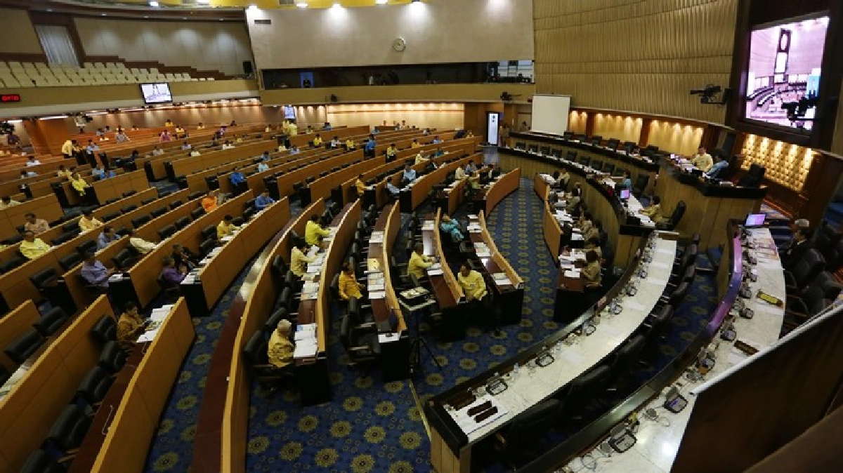 สนช.เตรียมแก้ข้อบังคับ เพิ่มวันขาดประชุม อ้างให้สอดคล้อง รธน