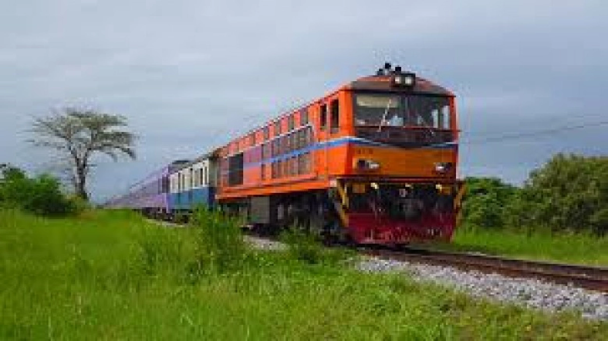 ขนส่ง-รถไฟเตรียมพร้อมรับประชาชนกลับสู่กทม. ขนส่ง-รถไฟเตรียมพร้อมรับประชาชนกลับสู่กทม.
