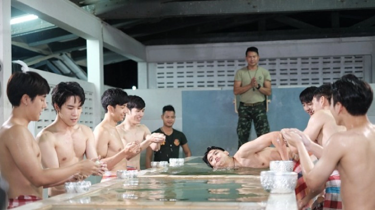 มันส์แน่!!! 'เลโอ-นาวว์' ขนนักแสดงวัยรุ่นบุกเขาชนไก่ 