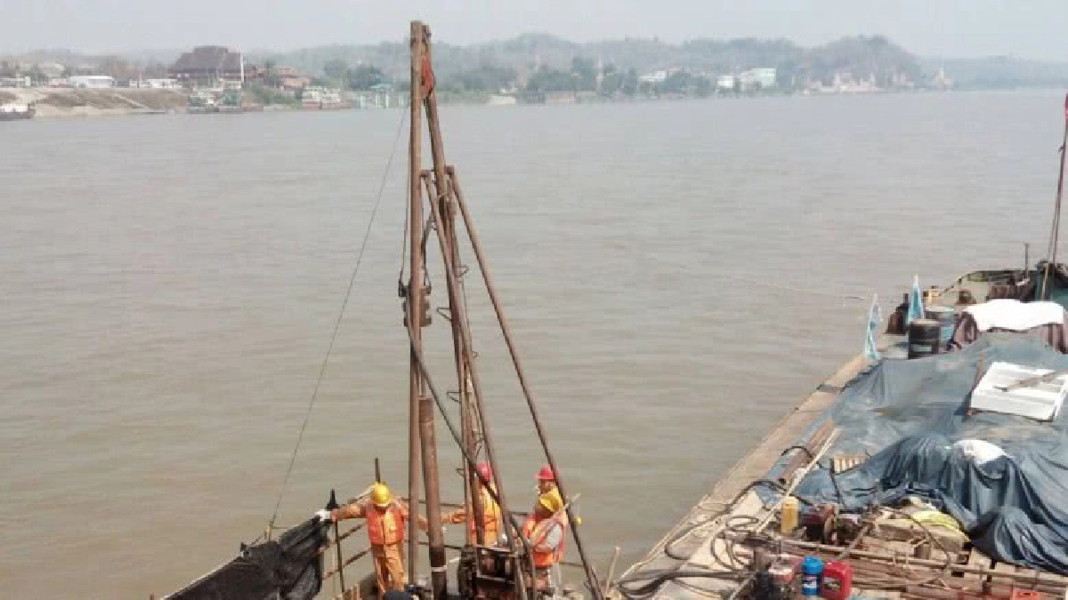 จีนสำรวจเกาะแก่งน้ำโขงวันที่ 2 จีนสำรวจเกาะแก่งน้ำโขงวันที่ 2