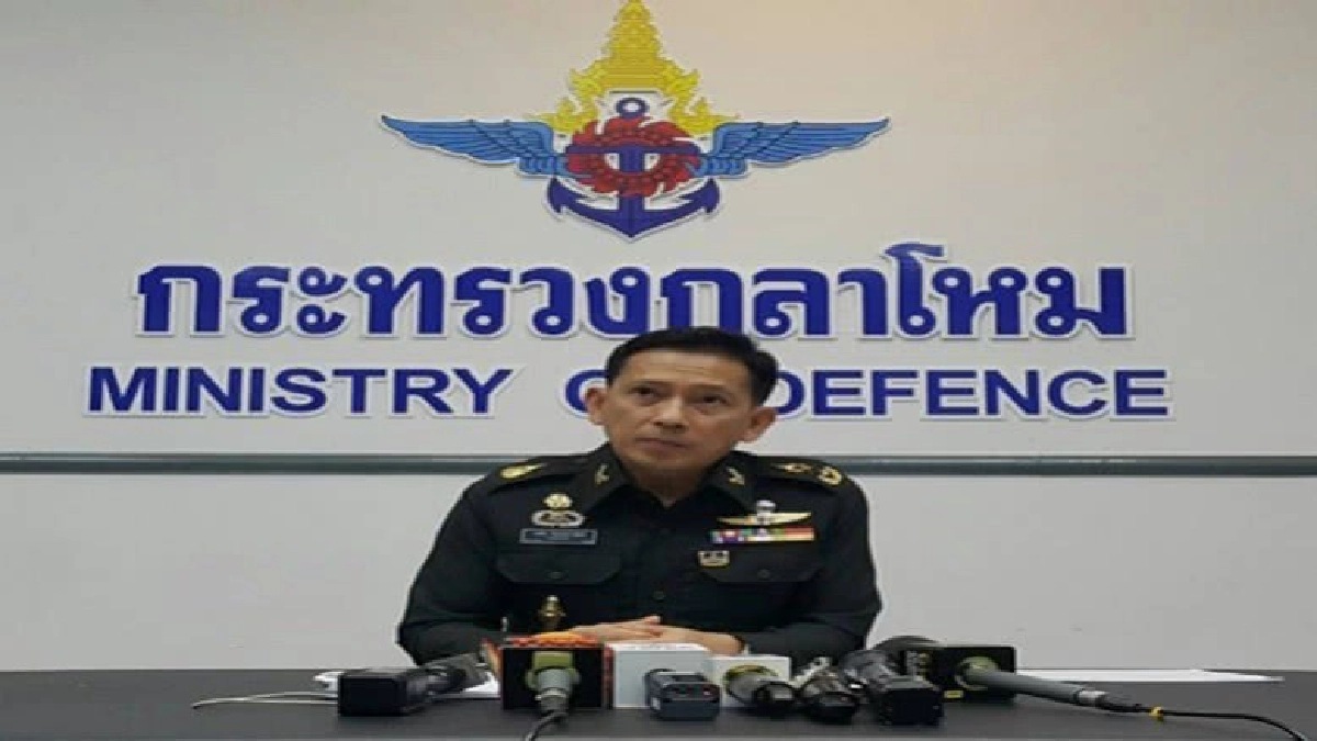 "พล.อ.ประวิตร"สั่งเหล่าทัพติดตามสถานการณ์ความมั่นคง "พล.อ.ประวิตร"สั่งเหล่าทัพติดตามสถานการณ์ความมั่นคง