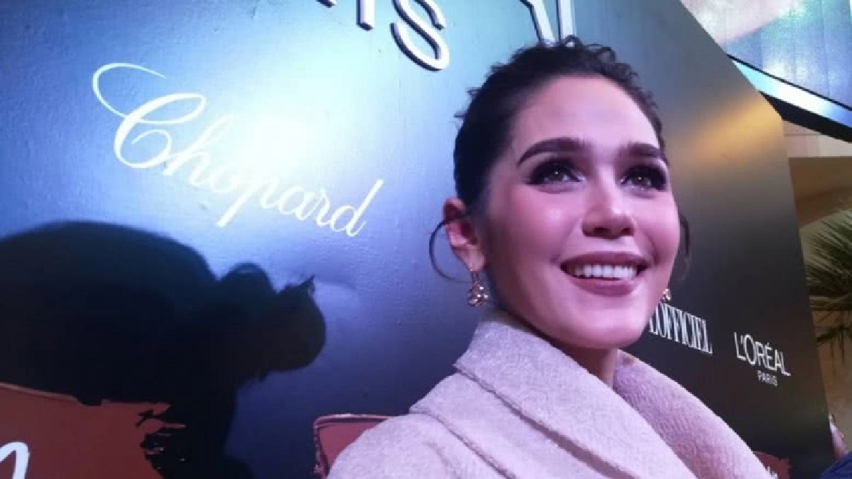 ปลื้มสุดชีวิต 'ชมพู่' อุ้มท้องแฝดชายเดินพรมแดงเมืองคานส์ ปลื้มสุดชีวิต 'ชมพู่' อุ้มท้องแฝดชายเดินพรมแดงเมืองคานส์
