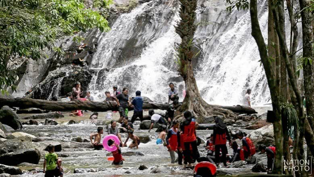 คลายร้อน แห่เที่ยวน้ำตกโตนงาช้าง หาดใหญ่ (ภาพชุด)