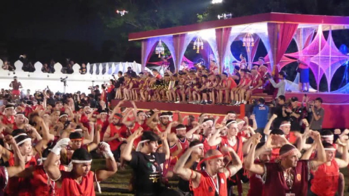 ลัดฟ้าคาราวะ “ครูมวยไทย”