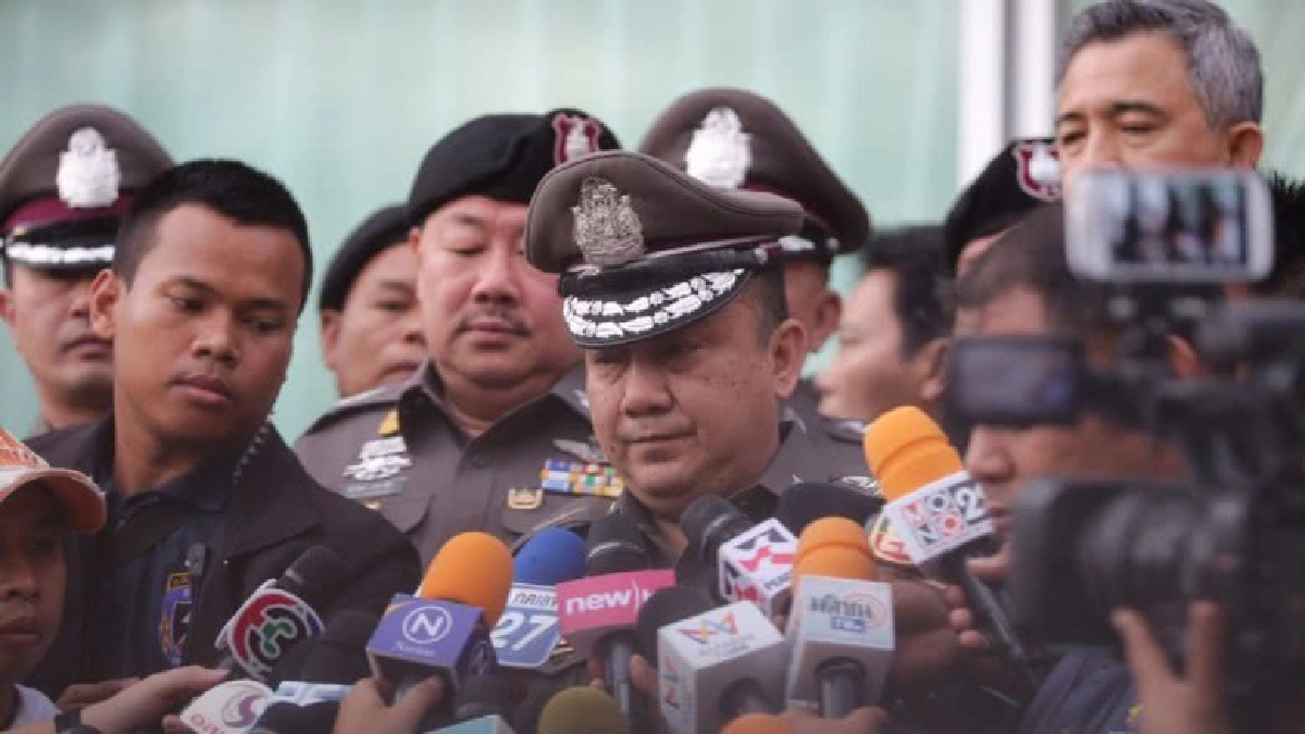 “ศรีวราห์”ยันหลักฐานชัดดำเนินคดีผู้ว่าฯแม่ฮ่องสอน “ศรีวราห์”ยันหลักฐานชัดดำเนินคดีผู้ว่าฯแม่ฮ่องสอน