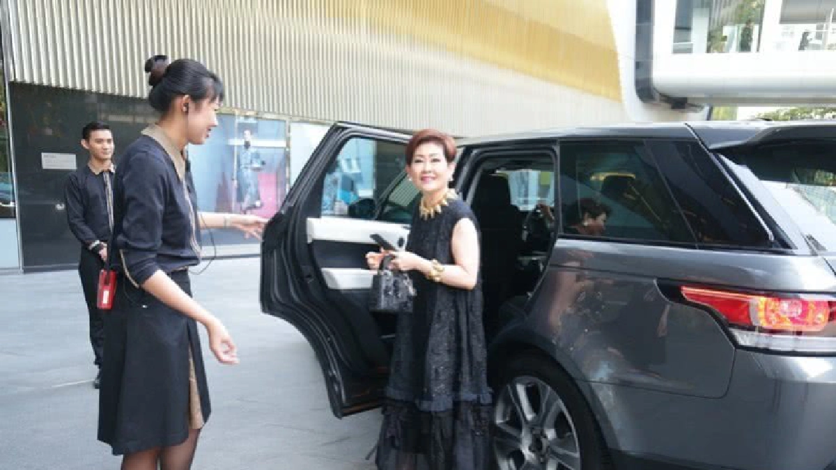 ยนตกรรมหรูจับคู่โรงหนังไฮเอนด์