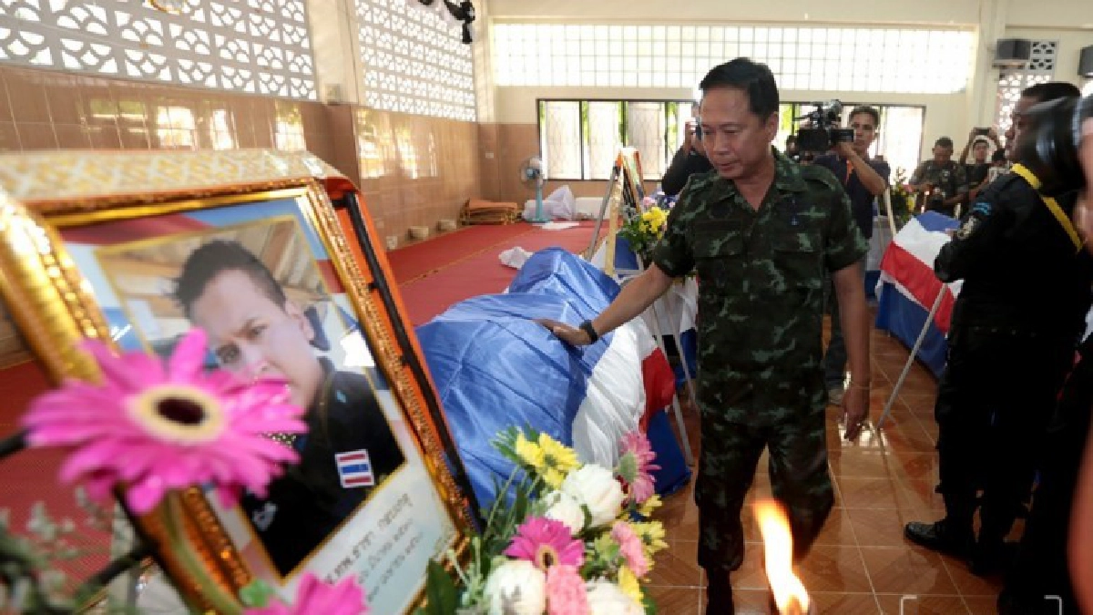 อาลัยผู้กล้า 6 ทหารพรานนราธิวาส อาลัยผู้กล้า 6 ทหารพรานนราธิวาส