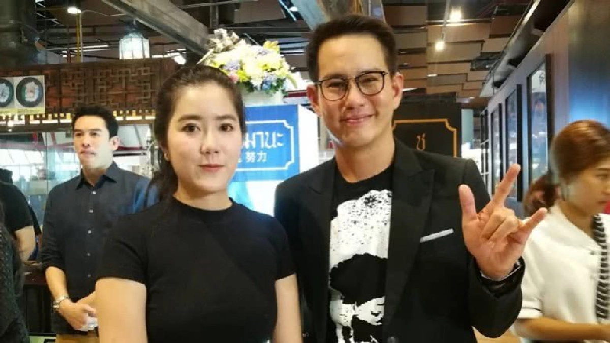 'แมน' ข้ามผ่านจัดงานแต่งหรู!!(คลิป) 'แมน' ข้ามผ่านจัดงานแต่งหรู!!(คลิป)